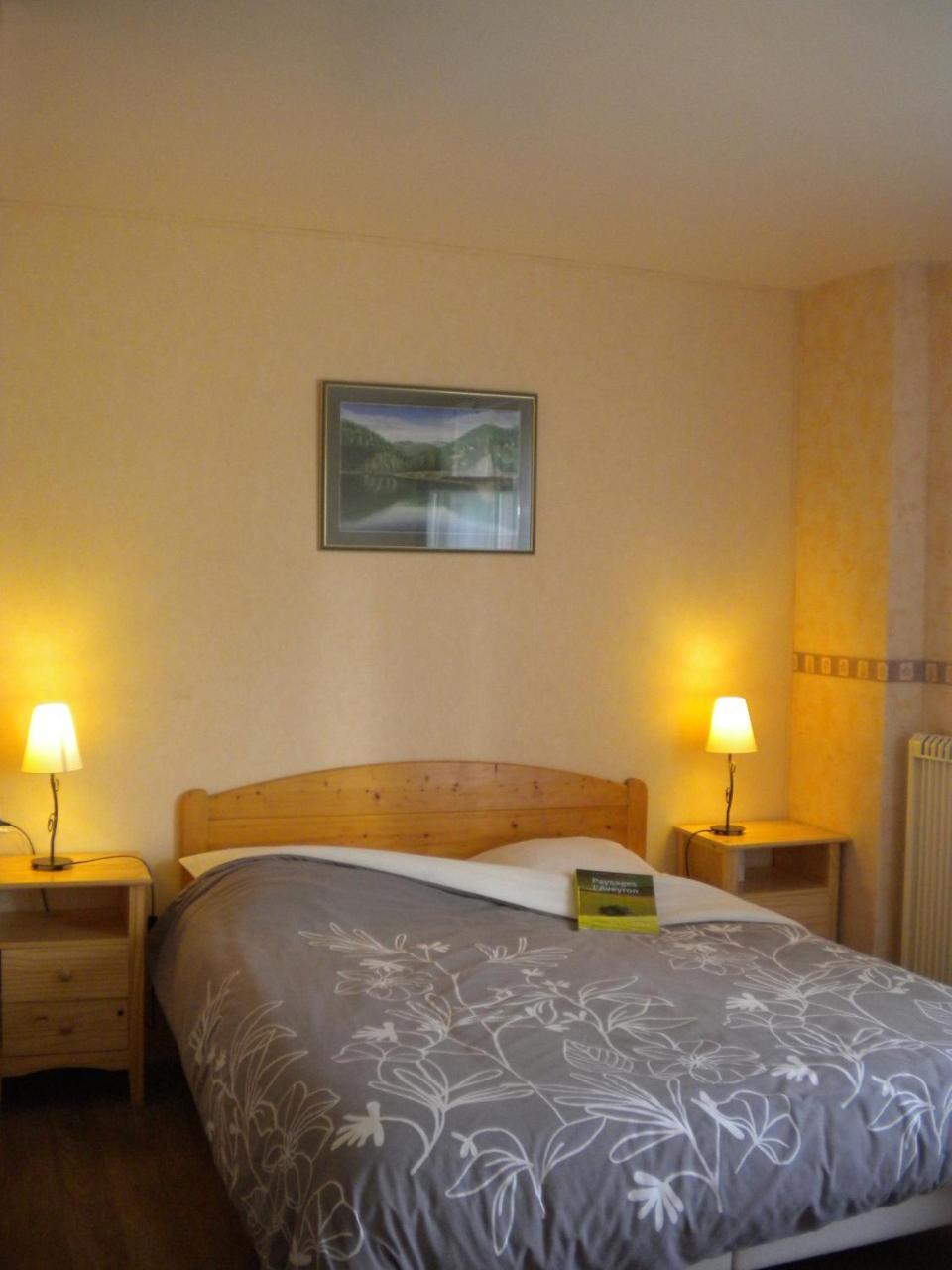 Hotel Le Relais Du Coustoubi Campouriez ภายนอก รูปภาพ